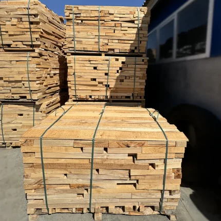 Palet deșeuri lemn de fag pentru foc